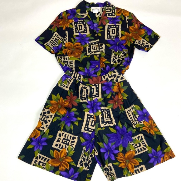Pants - Vintage 80s Vibrant Floral Short Set